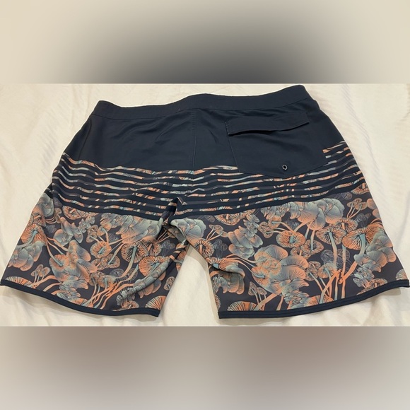 Far West men’s size 38 Navy funghi motif Swim Trunks - Picture 7 of 13